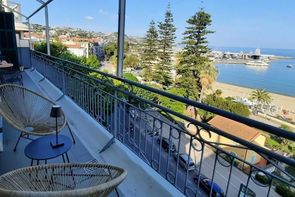 Apartment Dimora Dolce Vita - Attico Sul Mare Sanremo Italy