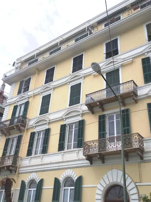 Dimora Dolce Vita - Attico Sul Mare Sanremo 0*,