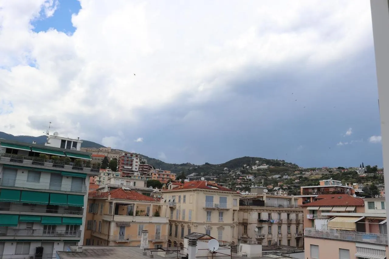 Dimora Dolce Vita - Attico Sul Mare Sanremo 0*,  Italy