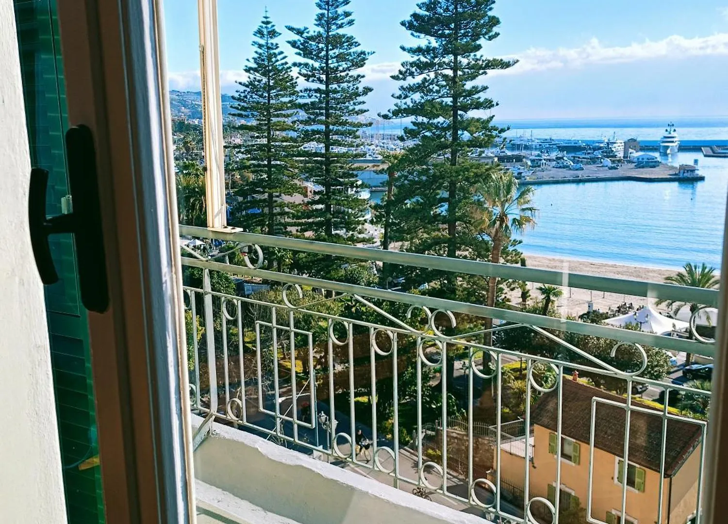 Dimora Dolce Vita - Attico Sul Mare Sanremo 0*,  Italien